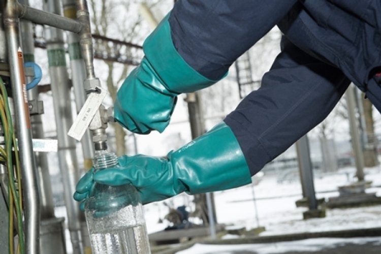 ANSELL-CHEMIKALIENSCHUTZ-HANDSCHUHE, Arbeitshandschuhe, ALPHATEC AQUA DRI, 58-335, grün